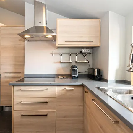 Flat With Beautiful View To Tejo River In Lapa 아파트 리스본