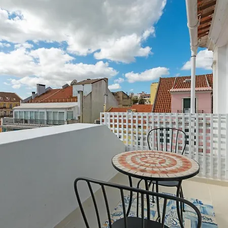 Flat With Beautiful View To Tejo River In Lapa Apartment Lisbon